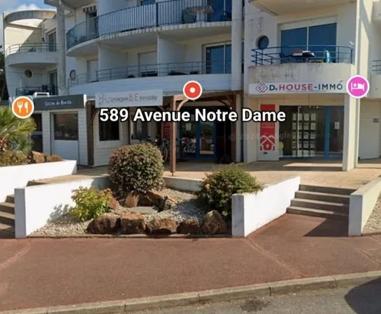 Local commercial 55 m2 + 60 m2 de terrasse Port Bourgenay vue Port à Talmont-Saint-Hilaire