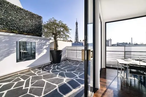 Appartement 7 pièces 230 m²