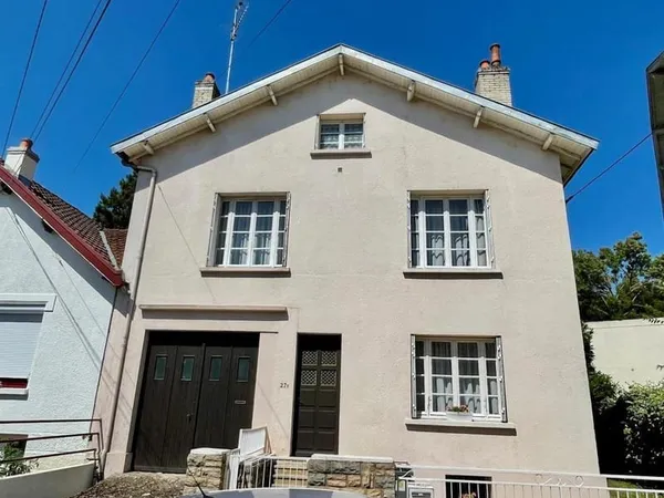 Bourroches - Maison 180m²