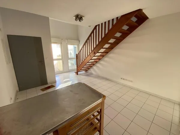 Appartement T2 duplex Nîmes centre