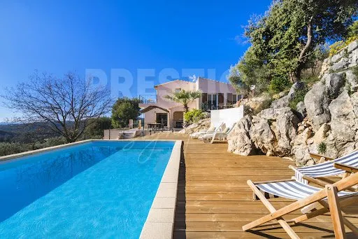 Villa 6 pièces 170 m²
