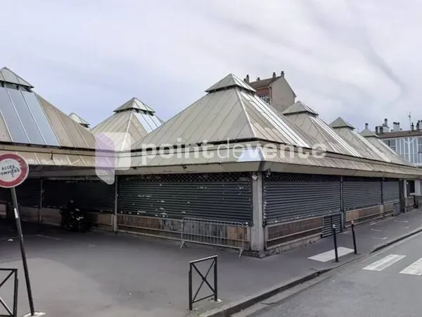 Local commercial 110 m²