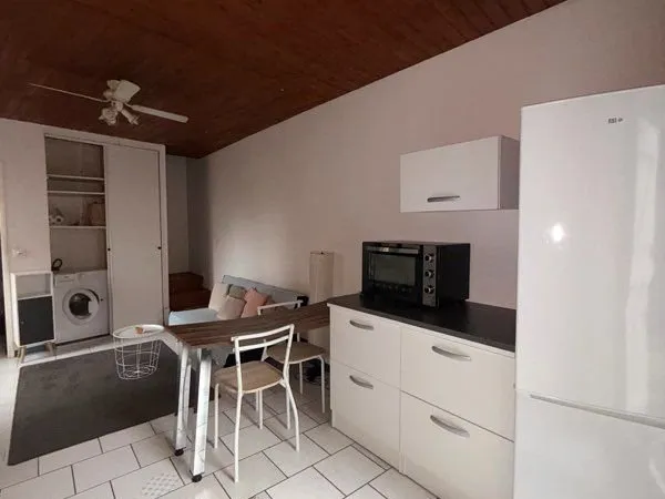 Maison T2 meublée avec climatisation jardin et local individuel
