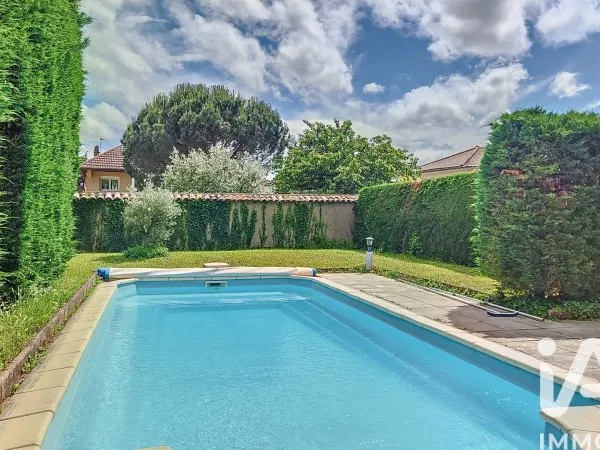 Maison 6 pièces 204 m²