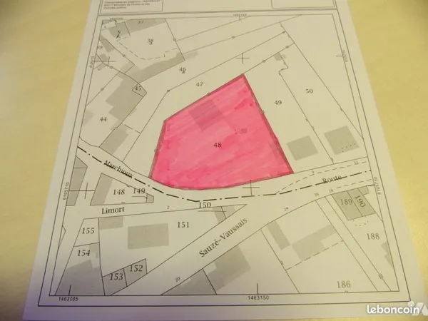 Terrain 2071 m² CHEF BOUTONNE