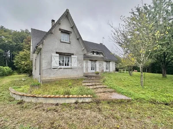 Maison 7 pièces 210 m²
