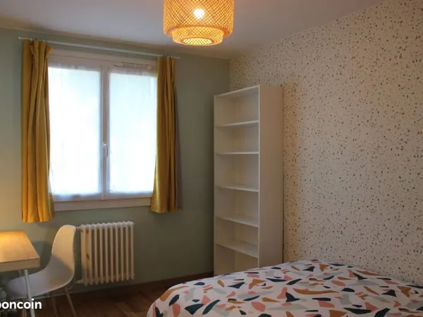 2 places dans appartement spatieux