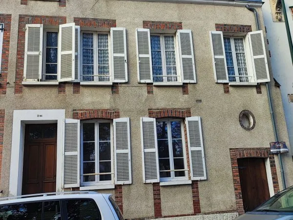 À Vendre Maison Bourgeoise 7 Pièces 180 m2