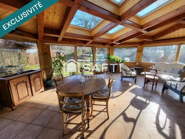 Maison avec potentiel investissement