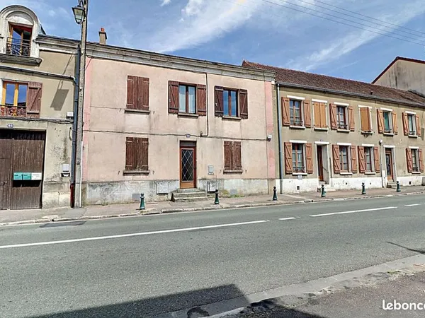 Studio 1 pièce 15 m²