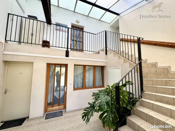 Immeuble 566 m²