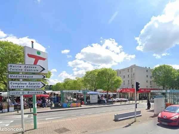 Boutique 685 m² EVRY COURCOURONNES