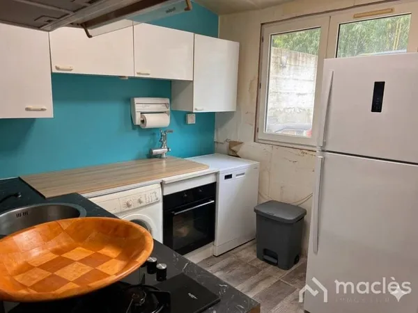 Maison 50 m2 avec potentiel : une chambre et un bureau en pl