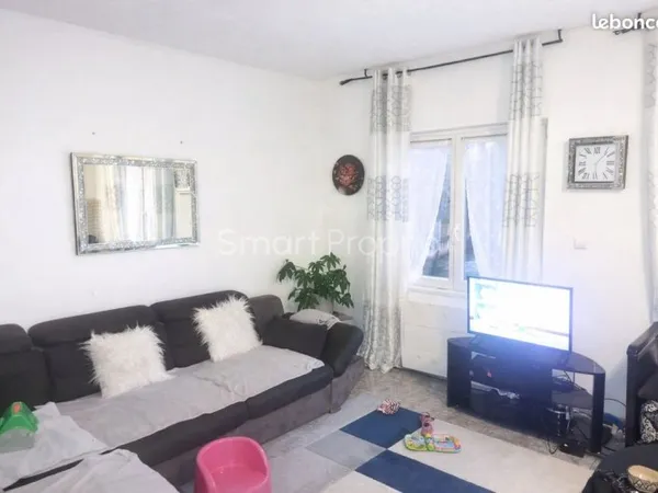 Immeuble 150 m²