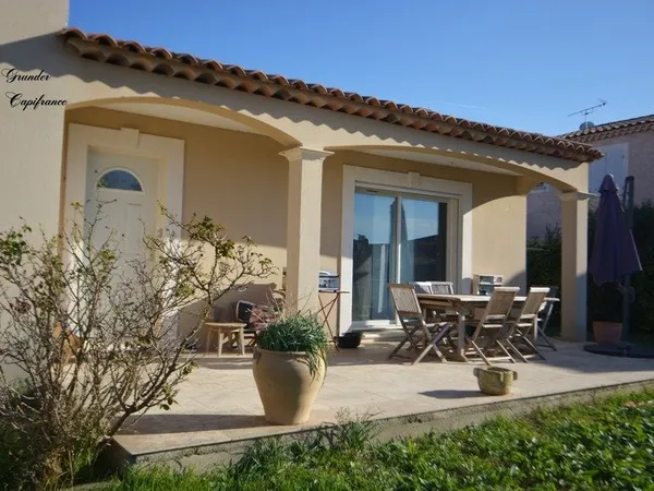 Maison à vendre 5 pièces SAINT MARTIN DE CRAU (13)150m², 4 chambres,541m² de terrain