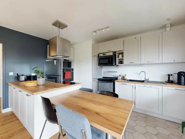 Magnifique Appartement T3 Rénové à Chartres !