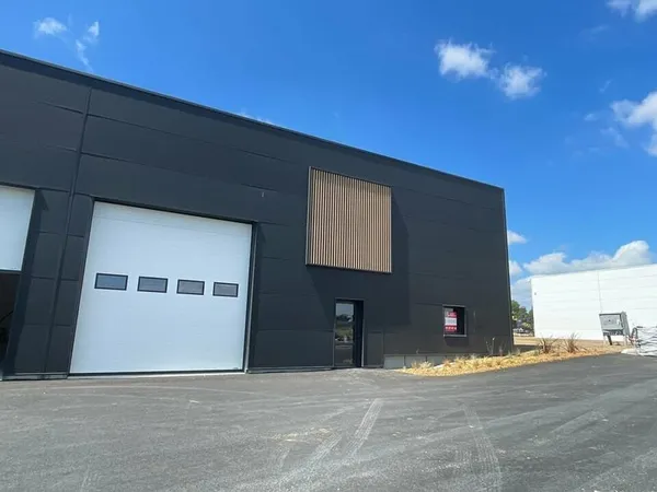 Bureaux 300 m²