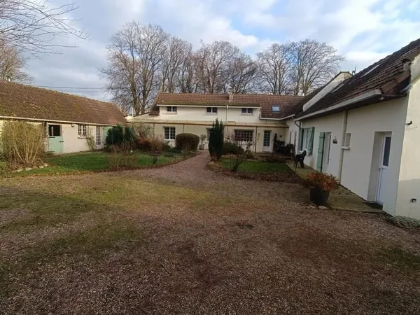Maison - 250m ²