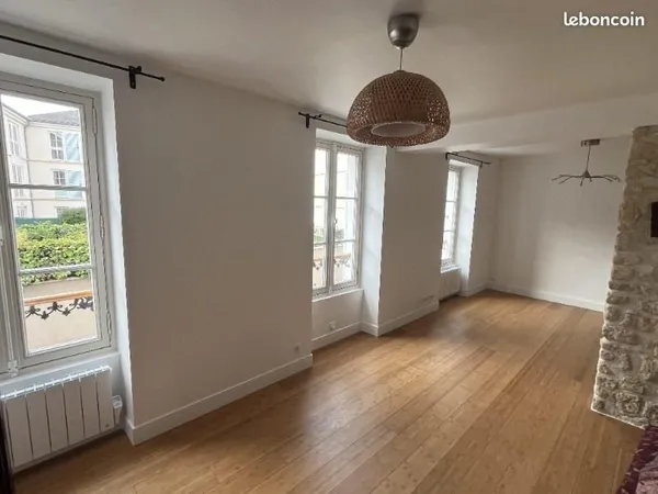 Location | Studio | 1p | 32.65 m² | Saint-Germain-en-Laye | Expo Sud