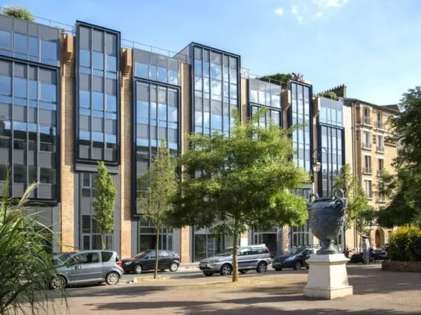 Bureaux 1192 m²