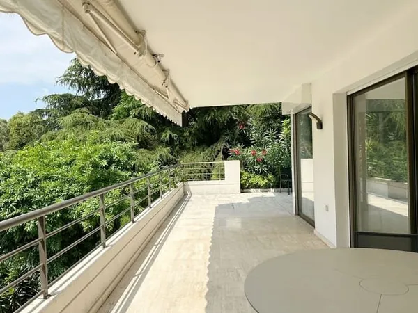 Appartement 3 pièces 93 m²