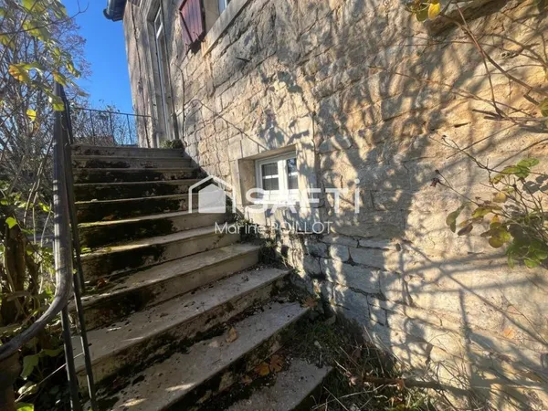 MAISON ANCIENNE A RENOVER 5 minutes BLIGNY SUR OUCHE, 20 minutes BEAUNE, 30 minutes CHALON SUR SAONE