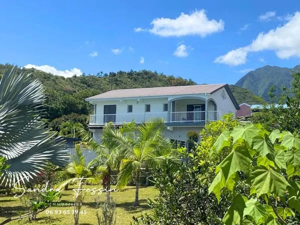 Charmante villa au coeur d'un cadre verdoyant