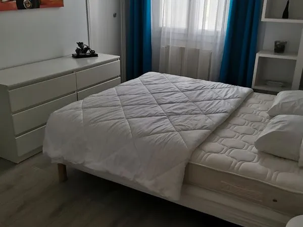 Cherche Colocataire senor 50 à 70 ans