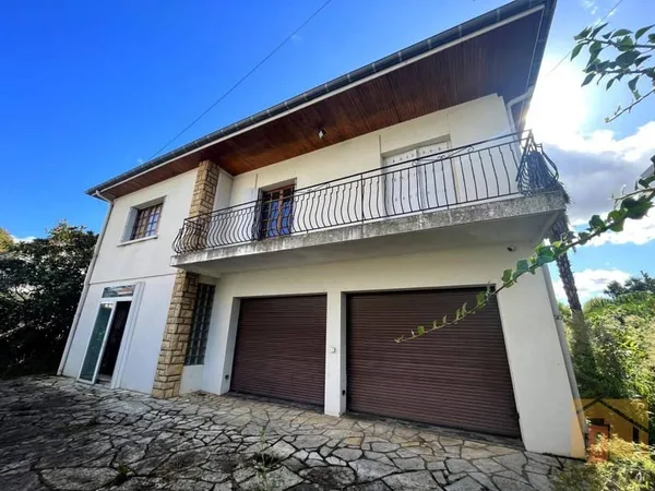 Maison 6 pièces 180 m²