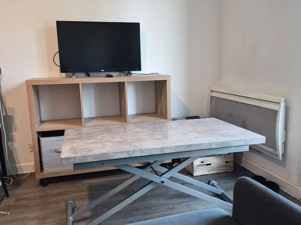 STUDIO 23M² Place parking ET FACE IUT TOURS NORD