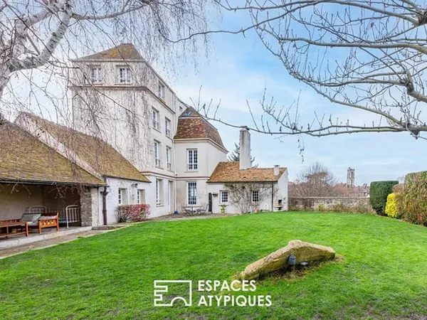 Demeure historique de Mantes la Jolie avec vue époustouflante sur la Collégiale