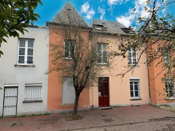 Nancy - Bureaux professionnels 159 m² - Lumineux, calmes.