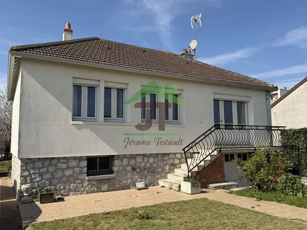 À Châteaudun, maison de 102m2 en vente 149500 EUR
