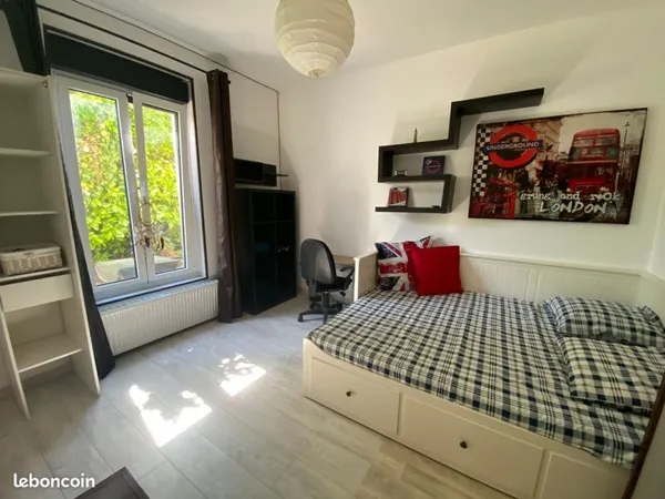 Chambres en Co-location dans grande maison - terrasses et Jardin