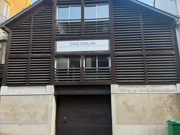 Bureaux à louer Nantes centre (Viarme / Radisson) - 2 à 8 postes - fibre - accès 24/7