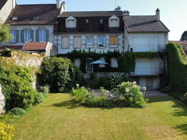 Maison 12 pièces 273 m²