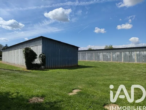 Stockage Vente Laversines   219000€