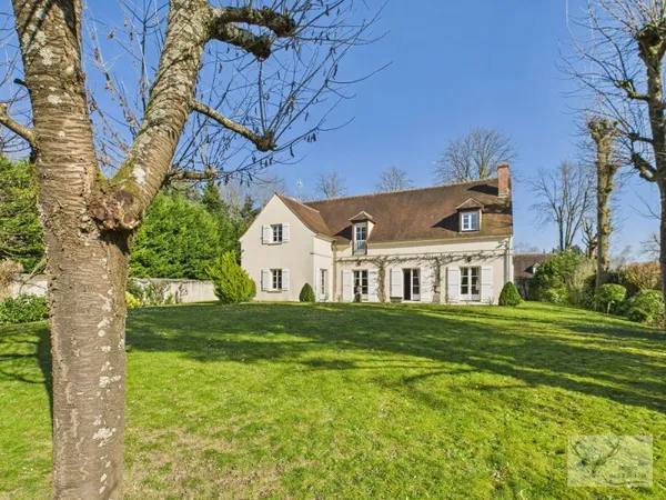 Vends maison 282m² Senlis