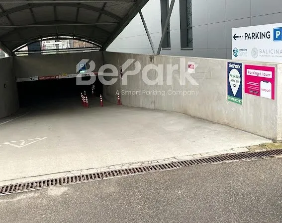 Parking 12 m²
