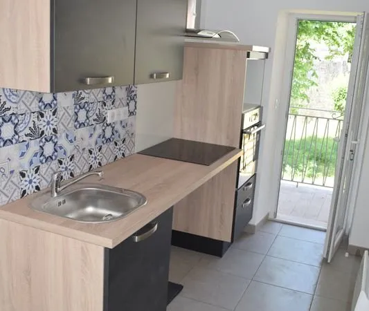 Maison F2 avec jardin