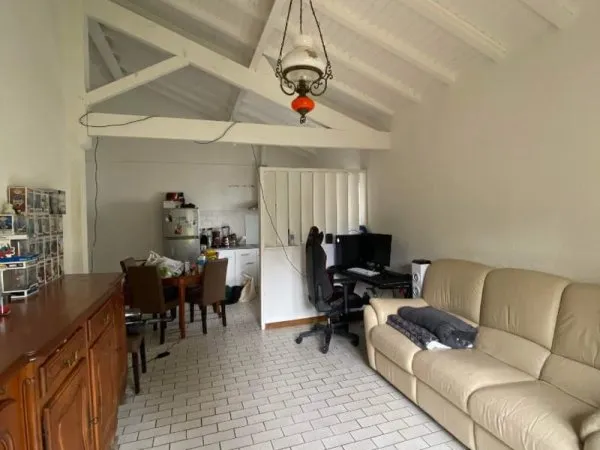 33370 FARGUES-SAINT-HILAIRE - APPARTEMENT MEUBLE 2 PIECES A LOUER