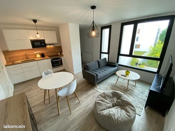 Appartement T2 meublé 43 m2 avec parking - Centre Ville