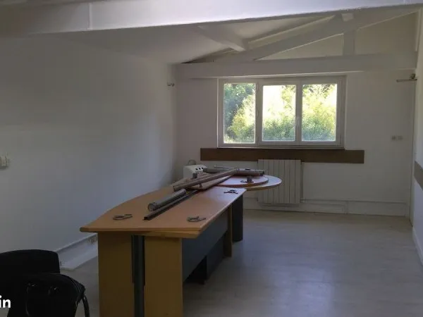 Entrepôt 52 m² BIEVRES