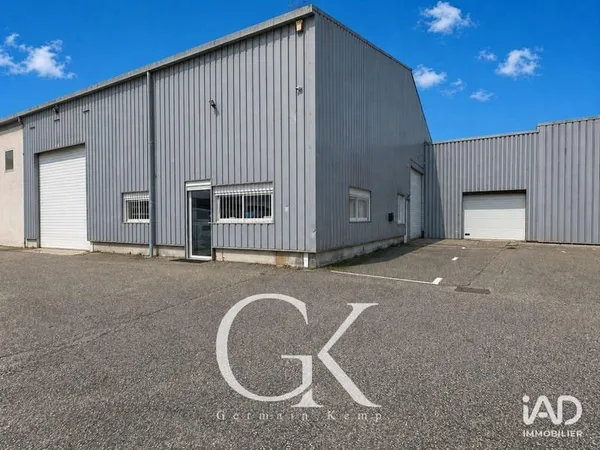 Immeuble commercial 255 m²