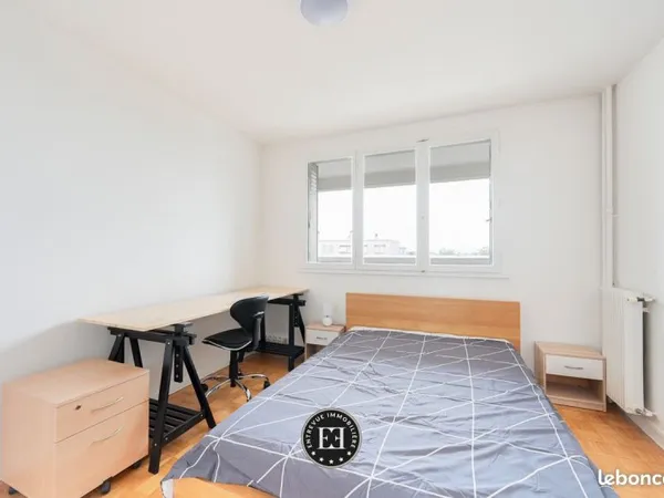 Loue 1 chambre meublée dans coloc 3 personnes rue Jean Voillot à Villeurbanne proche T3 - 510 TTC