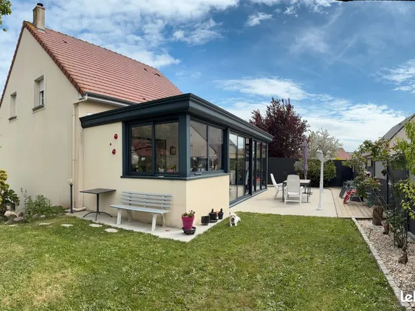 Maison familiale 6 pièces - 130 m2 - Sous-sol complet - Terrain 500 m2 - Proche de Caen