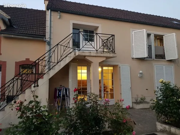 Louer Appartement F-3 Dans Résidences Privée