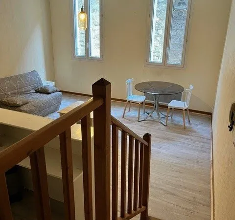 CENTRE VILLE LIMOUX STUDIO MEUBLE PARFAIT ETAT