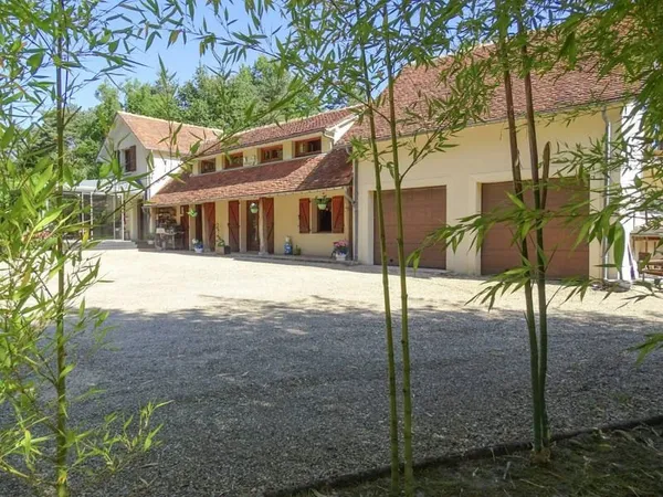 Maison 7 pièces 161 m²