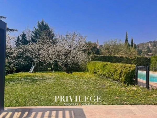 Maison de luxe 6 pièces 184 m²
